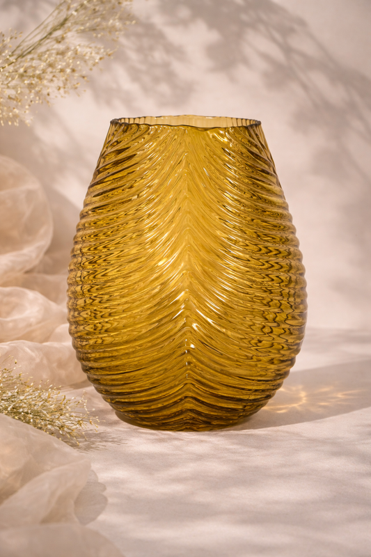 Petit vase jaune feuille